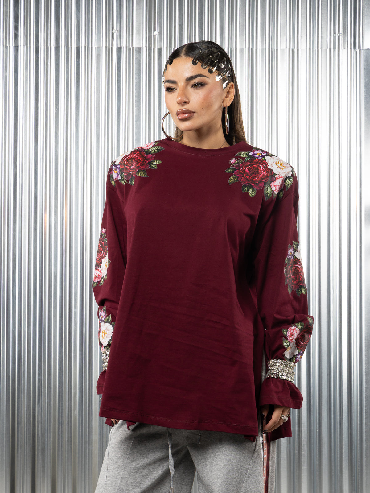 T-shirt manica lunga sacra con fiori