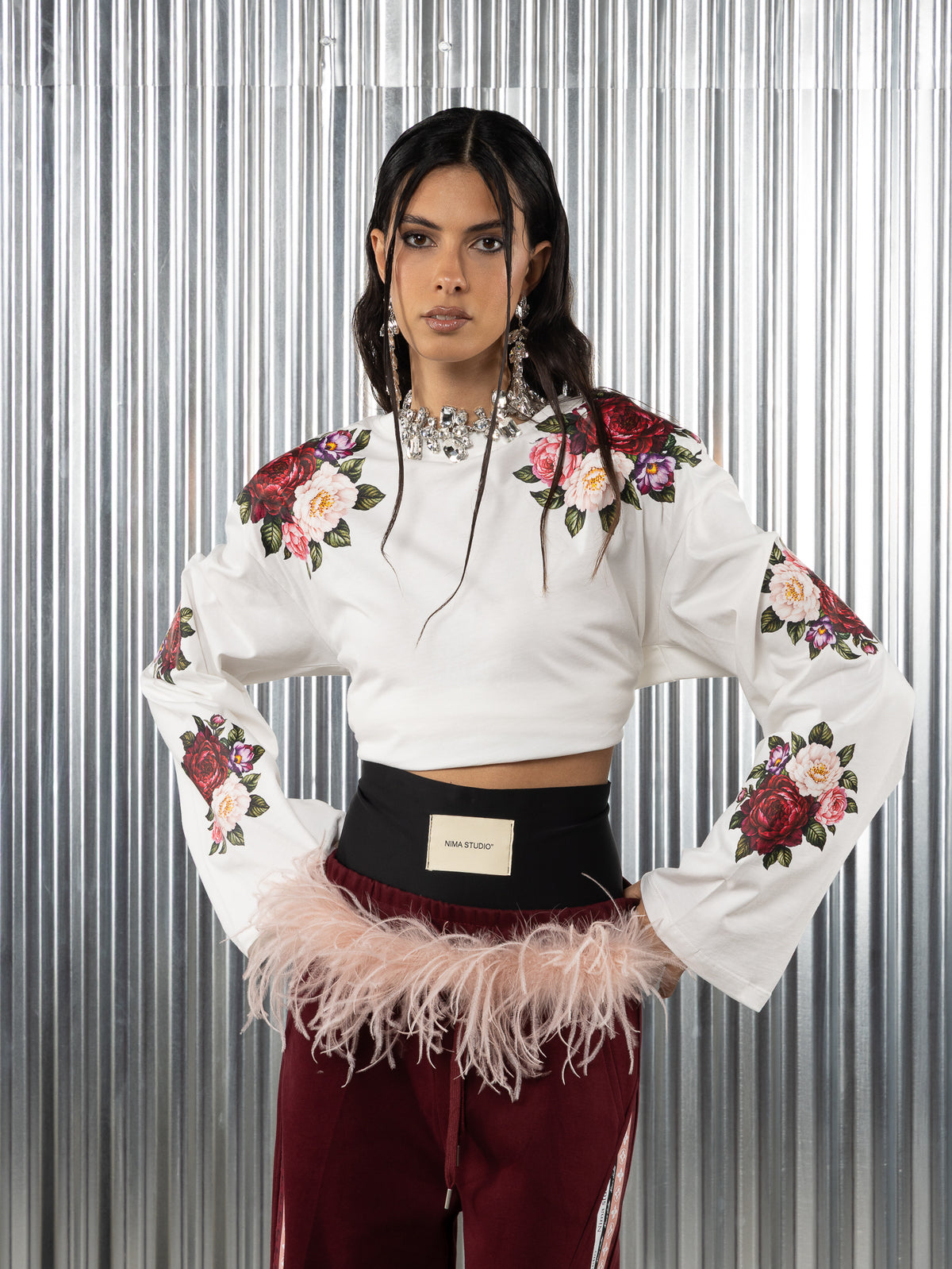 T-shirt manica lunga sacra con fiori