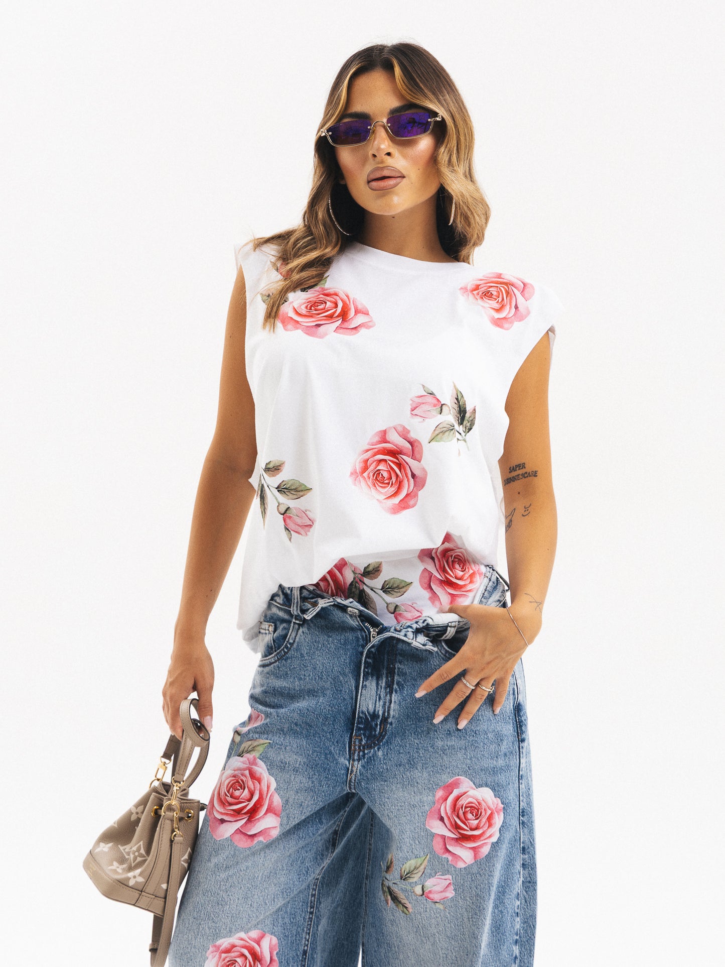 T-shirt giro manica Rose