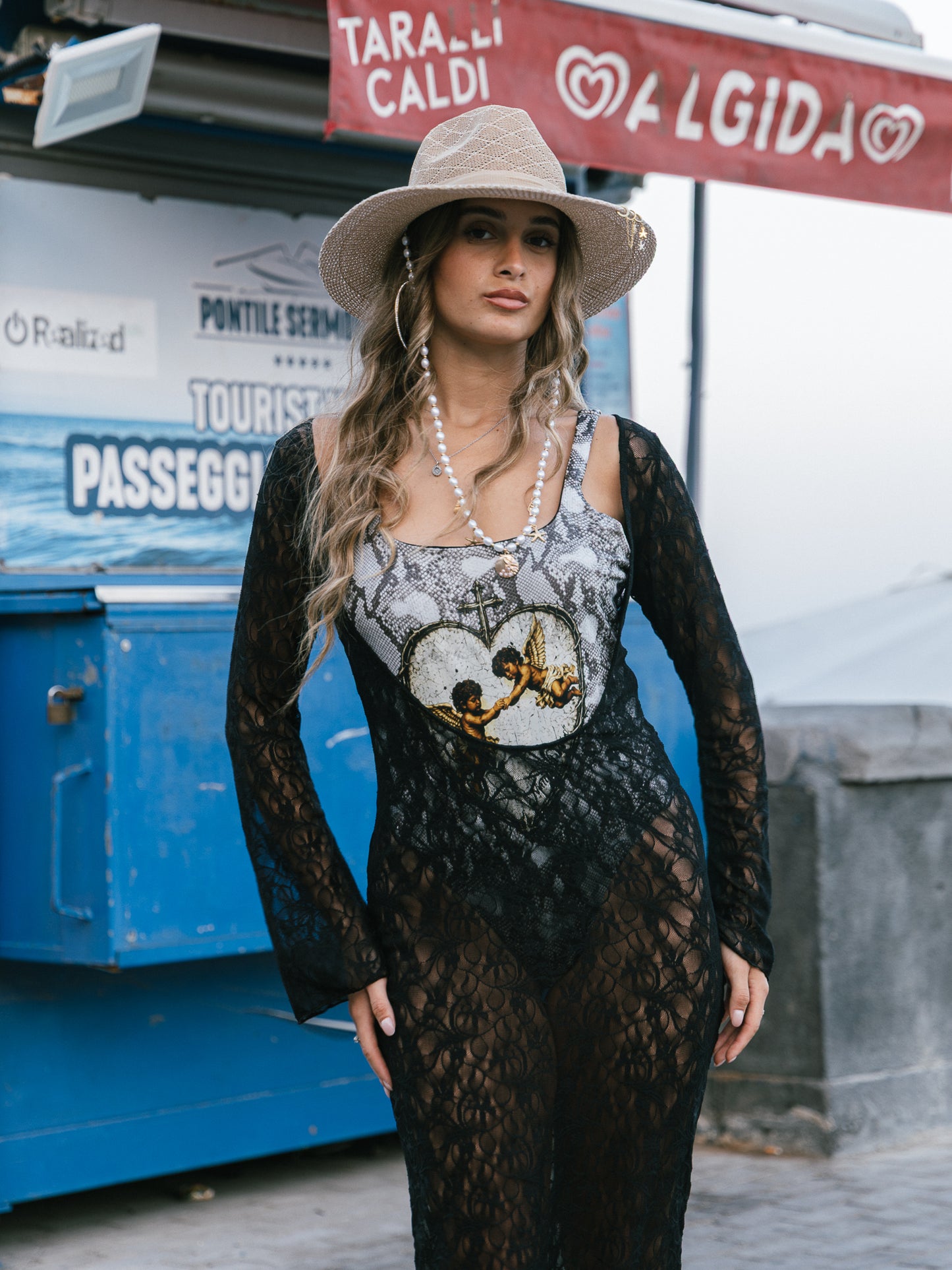 Costume con abito animalier